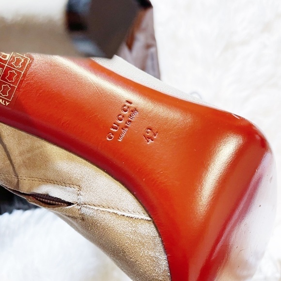 Gucci Suede Heeled Bootie Tassel Accents sz42 NEW - Picture 11 of 11